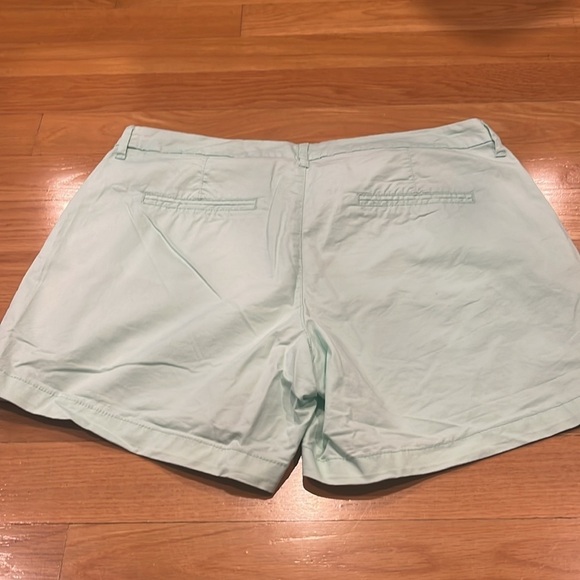Old navy women’s mint green color shorts size 14 - Picture 5 of 10
